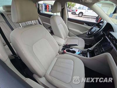 2020 Volkswagen Passat 2.0T SEL - zdjęcie 18 z 25 - miniatura