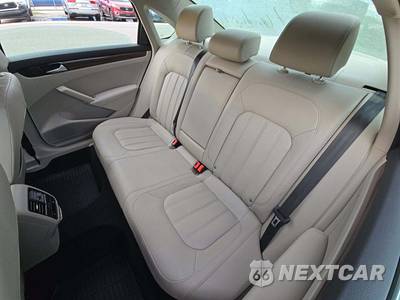 2020 Volkswagen Passat 2.0T SEL - zdjęcie 13 z 25 - miniatura
