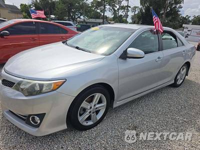 2014 Toyota Camry SE - zdjęcie 1 z 26 - miniatura