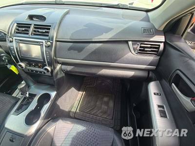 2014 Toyota Camry SE - zdjęcie 19 z 26 - miniatura
