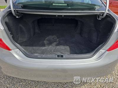 2014 Toyota Camry SE - zdjęcie 14 z 26 - miniatura