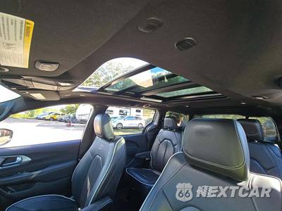 2025 Chrysler Pacifica Limited 121.6" WB - zdjęcie 11 z 25 - miniatura