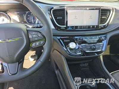 2025 Chrysler Pacifica Limited 121.6" WB - zdjęcie 10 z 25 - miniatura