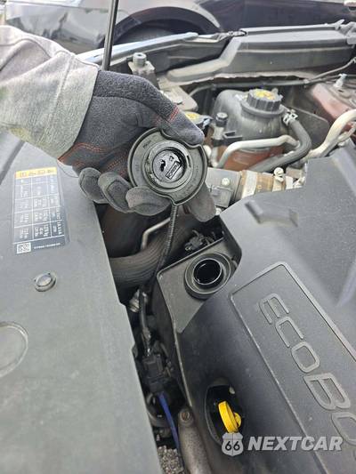 2016 Ford Explorer Sport - zdjęcie 24 z 28 - miniatura