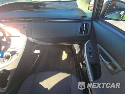 2012 Toyota Prius Two - zdjęcie 19 z 28 - miniatura
