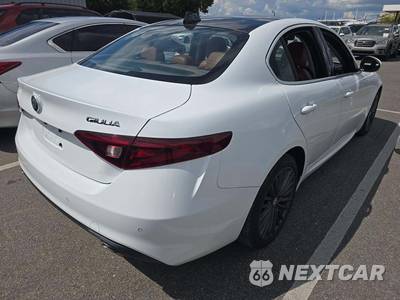 2018 Alfa Romeo Giulia Ti Lusso - zdjęcie 3 z 26 - miniatura