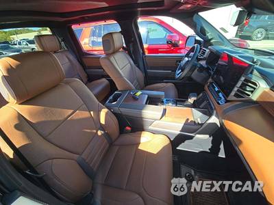 2026 Toyota Tundra i-FORCE MAX 1794 Edition Crew Cab Short Bed - zdjęcie 18 z 23 - miniatura