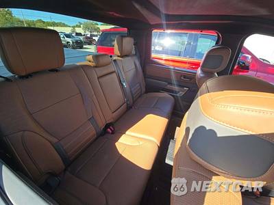 2026 Toyota Tundra i-FORCE MAX 1794 Edition Crew Cab Short Bed - zdjęcie 16 z 23 - miniatura