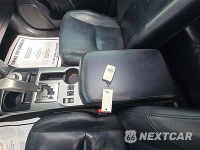 2011 Toyota 4Runner Limited - zdjęcie 8 z 25 - miniatura