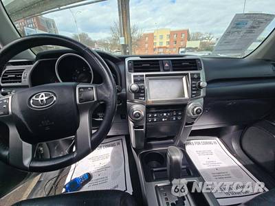 2011 Toyota 4Runner Limited - zdjęcie 10 z 25 - miniatura