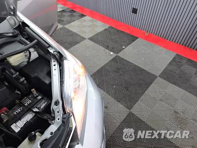 2019 Toyota Sienna LE 8-Passenger 119.3" WB - zdjęcie 27 z 31 - miniatura