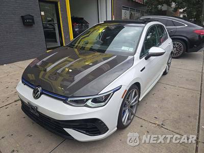 2024 Volkswagen Golf R - zdjęcie 1 z 23 - miniatura