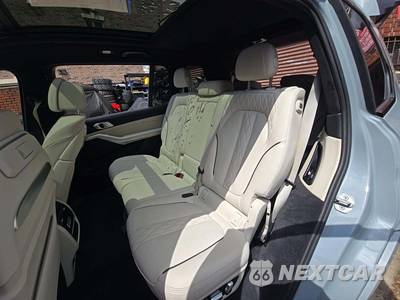 2024 BMW X7 Sports Activity Vehicle xDrive40i M SPORT LINE - zdjęcie 13 z 23 - miniatura