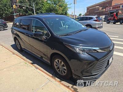 2024 Toyota Sienna LE 8-Passenger 120.5" WB - zdjęcie 4 z 26 - miniatura