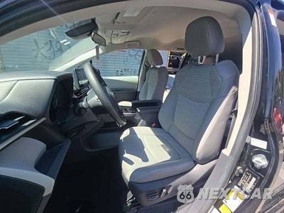2024 Toyota Sienna LE 8-Passenger 120.5" WB - zdjęcie 6 z 26 - miniatura