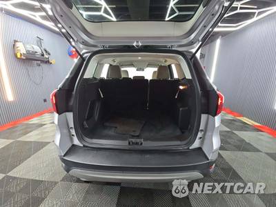 2019 Ford Escape SE - zdjęcie 11 z 18 - miniatura