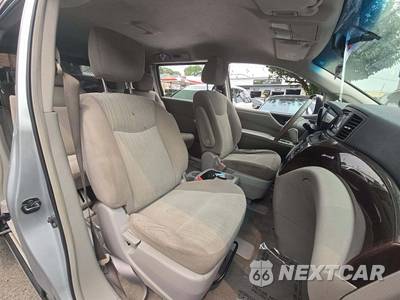 2016 Nissan Quest SV 118.1" WB - zdjęcie 19 z 26 - miniatura