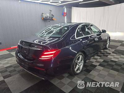 2017 Mercedes-Benz E 300 Sport 4MATIC Sedan - zdjęcie 3 z 22 - miniatura