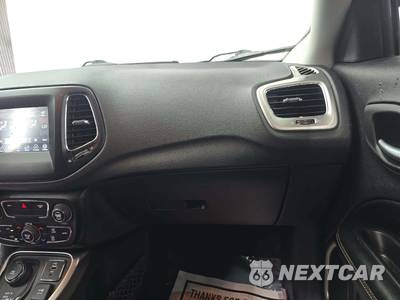 2018 Jeep Compass Latitude - zdjęcie 16 z 22 - miniatura