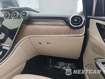 2025 Mercedes-Benz GLC 300 4MATIC - zdjęcie 19 z 20 - miniatura
