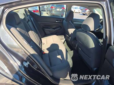 2021 Nissan Altima SV - zdjęcie 13 z 31 - miniatura