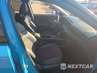 2025 Nissan Kicks SR - zdjęcie 15 z 24 - miniatura