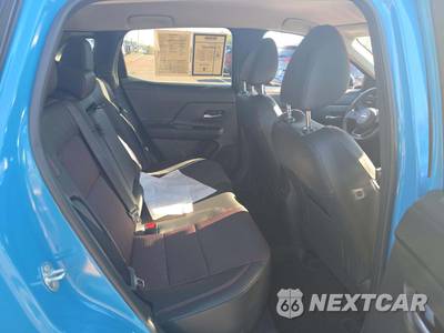 2025 Nissan Kicks SR - zdjęcie 13 z 24 - miniatura