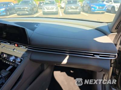 2025 Hyundai Elantra SEL Convenience - zdjęcie 16 z 22 - miniatura