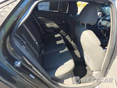 2025 Hyundai Elantra SEL Convenience - zdjęcie 13 z 22 - miniatura