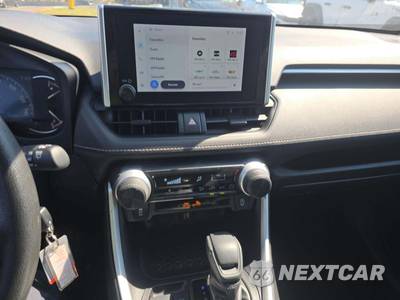 2025 Toyota RAV4 LE - zdjęcie 7 z 23 - miniatura
