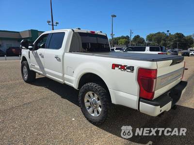 2022 Ford Super Duty F-250 Platinum Crew Cab Medium Bed - zdjęcie 2 z 22 - miniatura