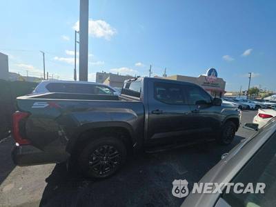 2025 Toyota Tundra SR5 Crew Cab Short Bed - zdjęcie 4 z 29 - miniatura