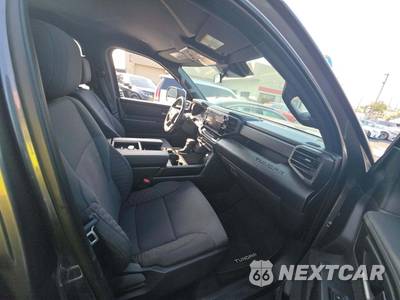2025 Toyota Tundra SR5 Crew Cab Short Bed - zdjęcie 18 z 29 - miniatura
