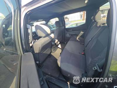2025 Toyota Tundra SR5 Crew Cab Short Bed - zdjęcie 13 z 29 - miniatura