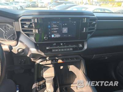 2025 Toyota Tundra SR5 Crew Cab Short Bed - zdjęcie 10 z 29 - miniatura