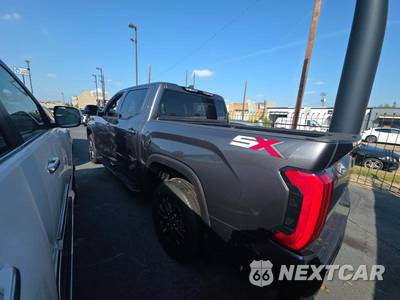 2025 Toyota Tundra SR5 Crew Cab Short Bed - zdjęcie 2 z 29 - miniatura
