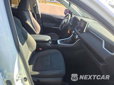 2024 Toyota RAV4 LE - zdjęcie 15 z 24 - miniatura