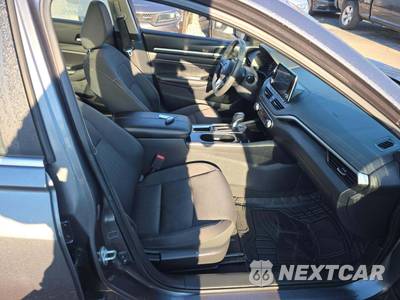 2021 Nissan Altima SV - zdjęcie 18 z 35 - miniatura