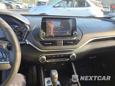 2021 Nissan Altima SV - zdjęcie 10 z 35 - miniatura