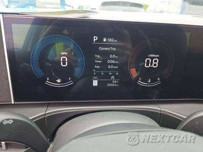 2025 Hyundai Santa Fe SE - zdjęcie 6 z 24 - miniatura