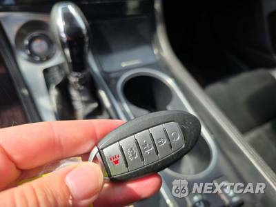 2020 Nissan Maxima SV - zdjęcie 5 z 44 - miniatura