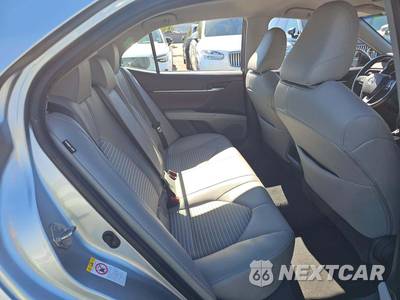 2018 Toyota Camry SE - zdjęcie 13 z 27 - miniatura