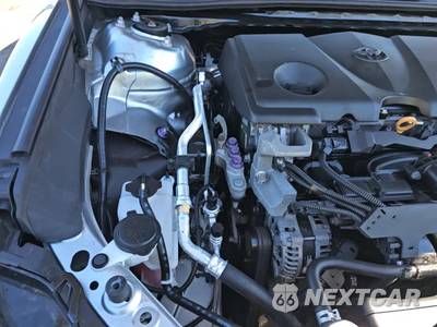 2018 Toyota Camry SE - zdjęcie 26 z 27 - miniatura