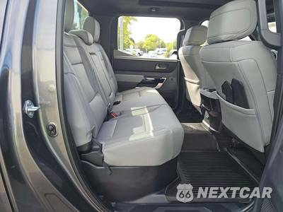 2025 Toyota Tundra Limited Crew Cab Short Bed - zdjęcie 13 z 20 - miniatura