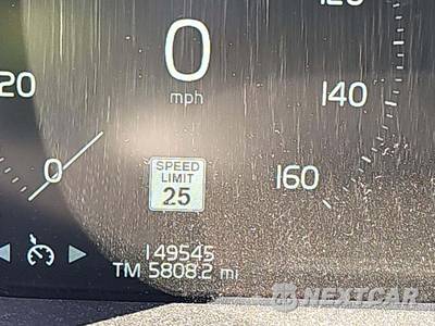 2016 Volvo XC90 Plug-In Hybrid T8 Momentum - zdjęcie 9 z 28 - miniatura