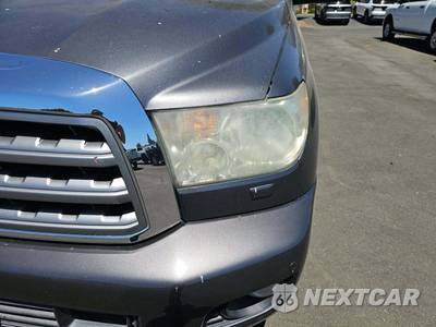 2011 Toyota Sequoia Platinum - zdjęcie 21 z 28 - miniatura