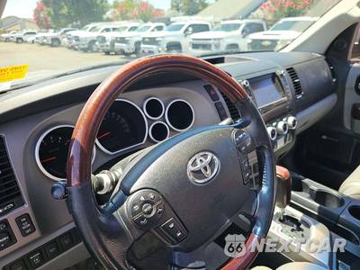 2011 Toyota Sequoia Platinum - zdjęcie 19 z 28 - miniatura