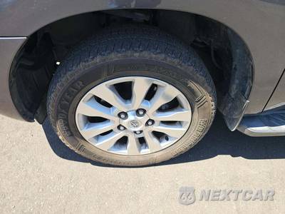 2011 Toyota Sequoia Platinum - zdjęcie 23 z 28 - miniatura