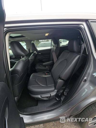 2026 Toyota Highlander XLE - zdjęcie 13 z 21 - miniatura