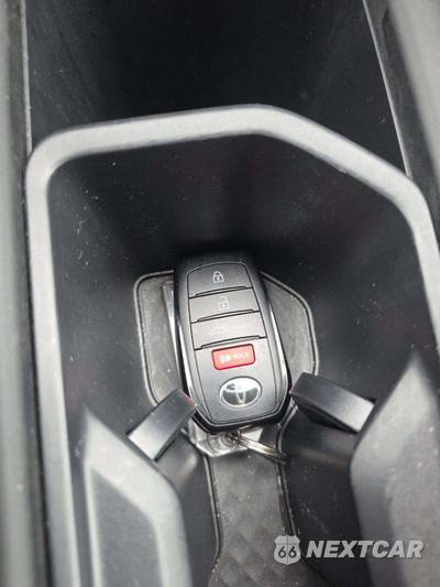 2026 Toyota Grand Highlander XLE - zdjęcie 8 z 21 - miniatura